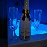 Luksusowy 60 M Z Jacuzzi Oraz Z Ogrodkiem Na Dachu Na Wylacznosc ! *