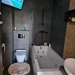 Luksusowy 60 M Z Jacuzzi Oraz Z Ogrodkiem Na Dachu Na Wylacznosc ! Appartement Cracovie
