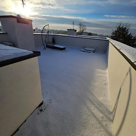 Luksusowy 60 M Z Jacuzzi Oraz Z Ogrodkiem Na Dachu Na Wylacznosc ! Apartmán *