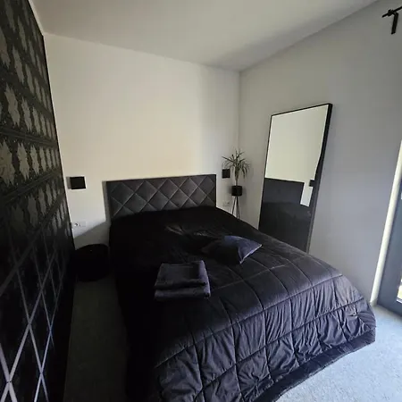 Luksusowy 60 M Z Jacuzzi Oraz Z Ogrodkiem Na Dachu Na Wylacznosc ! Krakov