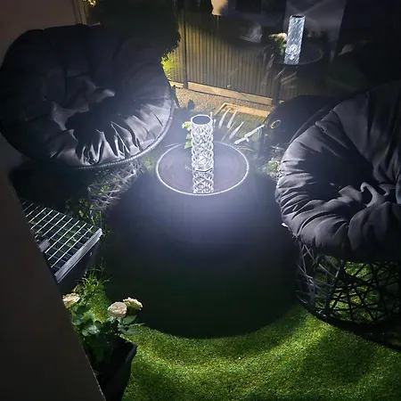 Luksusowy 60 M Z Jacuzzi Oraz Z Ogrodkiem Na Dachu Na Wylacznosc ! Daire